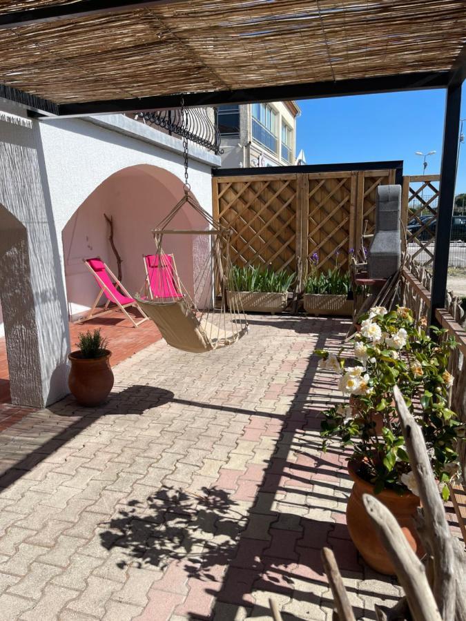Les Flo Location Apartment Aigues-Mortes Ngoại thất bức ảnh
